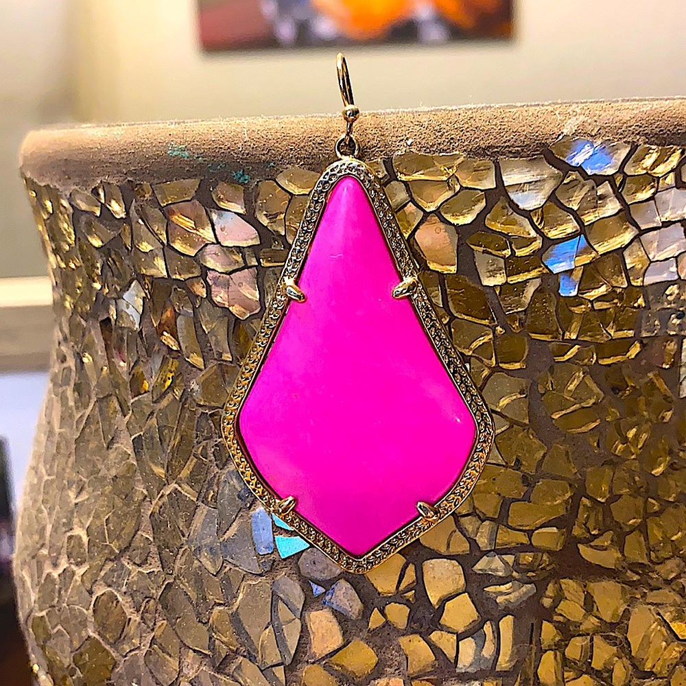 SINGLE Kendra Scott Magenta Alexandra Earring